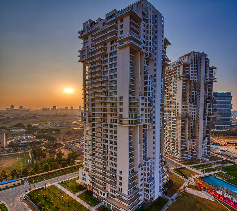 <strong>The Real Estate Boom in Gurgaon: Understanding the Factors Behind Its Rapid Growth.</strong> 2 Pioneer Araya